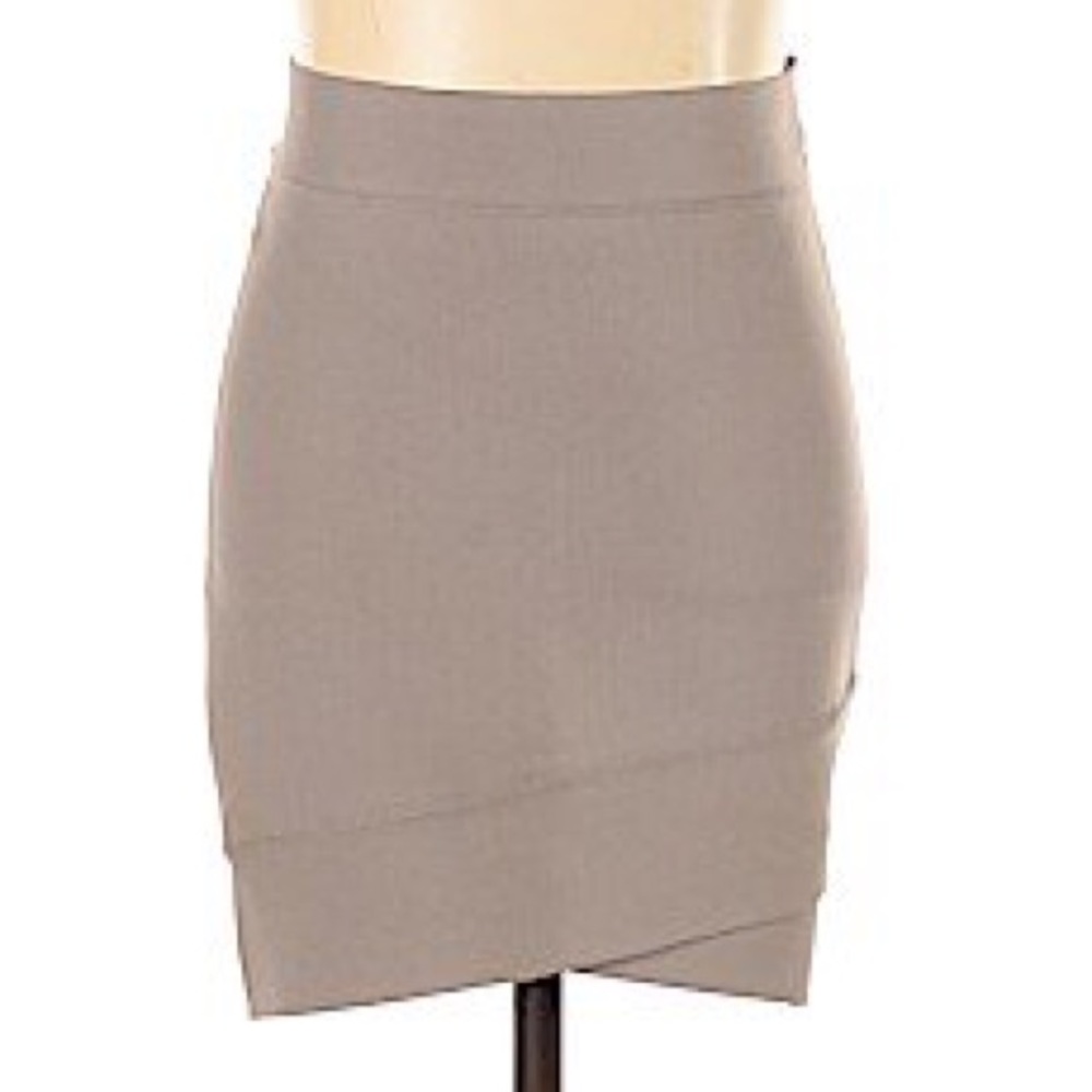 BCBGMAXAZRIA SKIRT